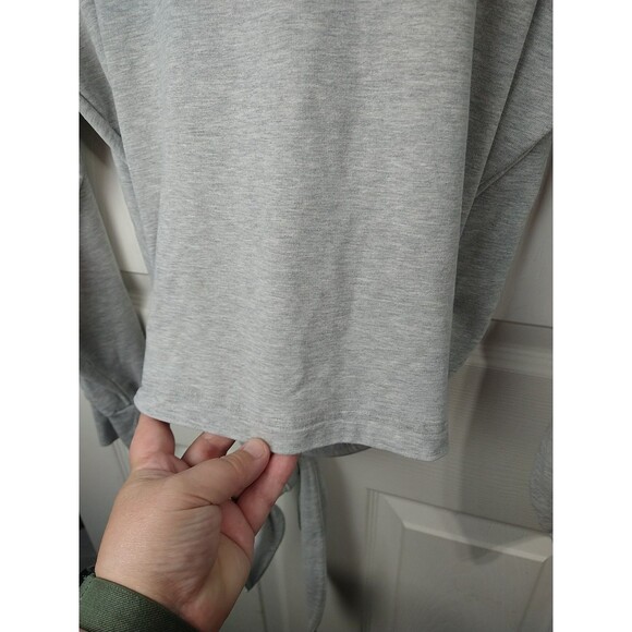Athleta Woman M Yoga Back Toe Grey Sweatshirt LS Activewear Workout Gym - Picture 7 of 12